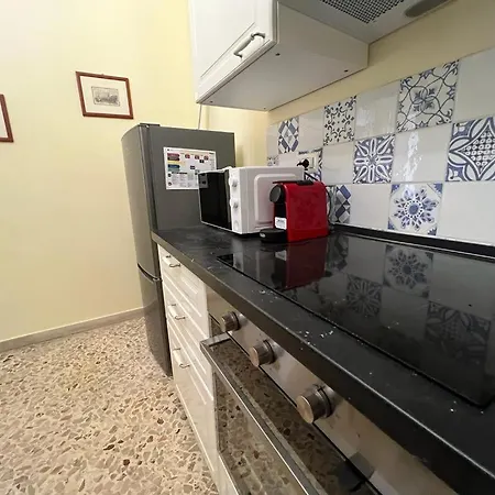 Ardizzone Gioeni Appartamento *